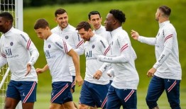 梅西队友爆料视频最新,揭秘梅西场下趣事与球场传奇瞬间